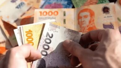 El Gobierno oficializó la suba del salario mínimo, vital y móvil: será de $234.000 desde mayo